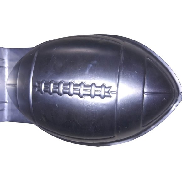 Vintage Wilton Football Cake Pan Aluminum Football Cake Mold 1990 2705-6504 - Picture 1 of 6